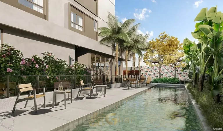 Piscina adulto com solarium em apartamentos no bairro de Moema, São Paulo