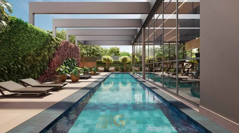 Piscina com raia em apartamentos no bairro de Moema, São Paulo
