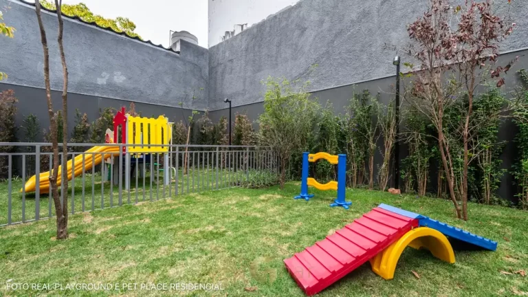 Playground e pet place do condomínio MOA | 292 no bairro de Moema, São Paulo