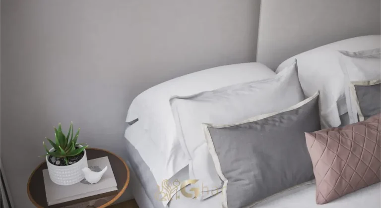 Quarto do casal com marcenaria planejada em apartamentos no bairro da Vila Olímpia, São Paulo