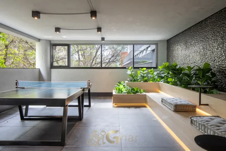 O salão de jogos em apartamentos no bairro de Moema, São Paulo