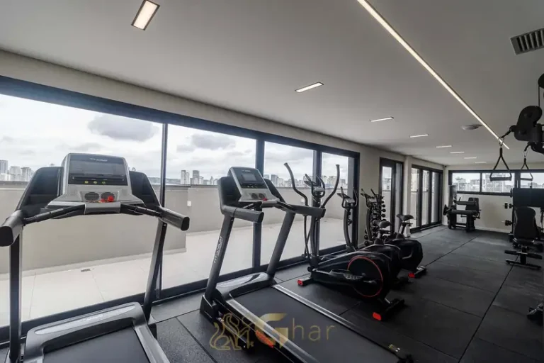 Academia com equipamentos de musculação em condomínio residencial no Brooklin Zona Sul de São Paulo
