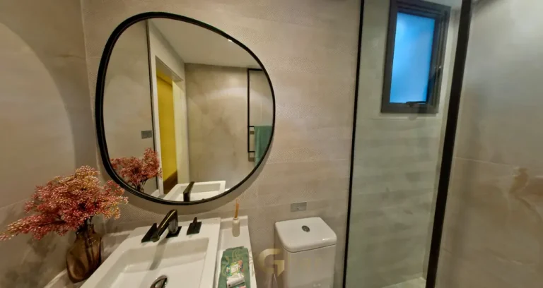 Banheiro da segunda suíte em apartamentos no bairro do Brooklin, São Paulo