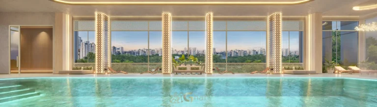 Piscina coberta para lazer e bem-estar em condomínio residencial no Brooklin, na Zona Sul de São Paulo