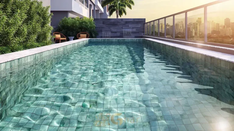 Piscina adulto do condomínio Trinity Vila Clementino Smart no bairro da Vila Clementino, em São Paulo