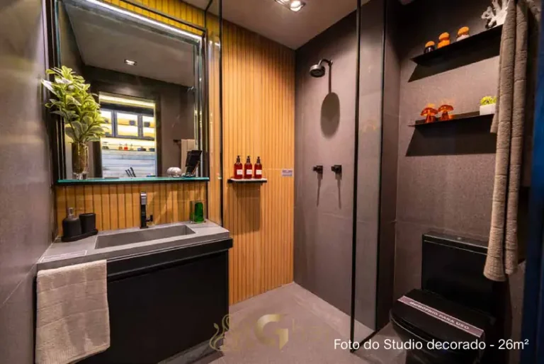 Banheiro de studio decorado em condomínio residencial na Vila Clementino, Zona Sul de São Paulo