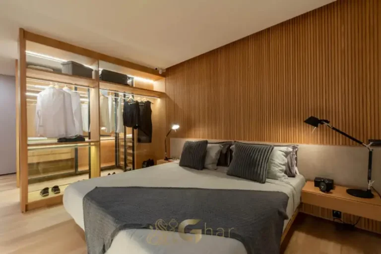 Suíte master do apartamento decorado em condomínio residencial no Campo Belo Zona Sul de São Paulo